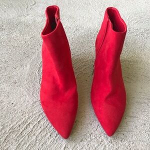 NWOT Circus by Sam Eldeman Booties